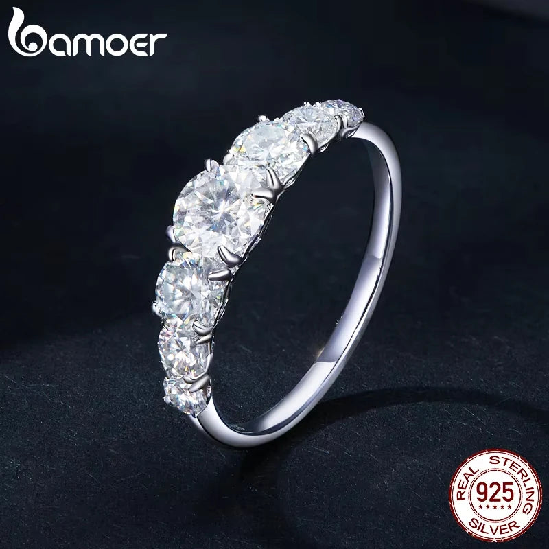 Bamoer D Color VVS1 EX Moissanite Ring Delicate Lab Diamond Ring 925 Sterling Silver for Women Engagement Wedding Jewelry